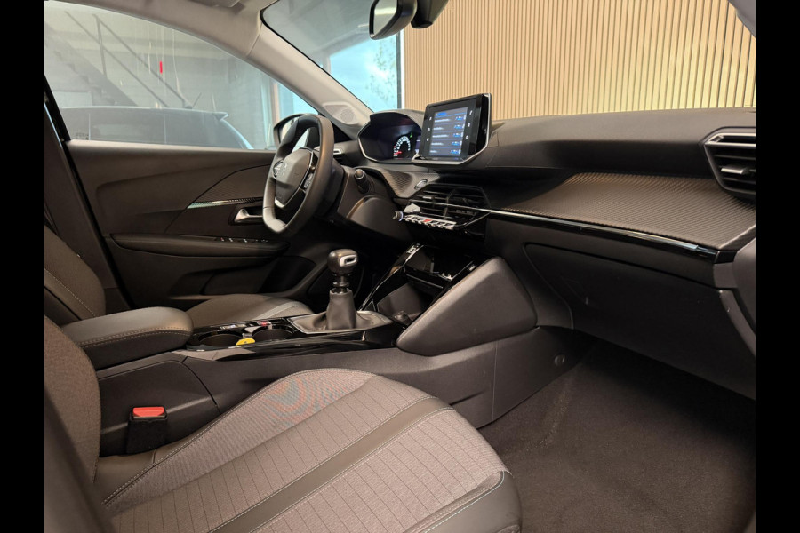Peugeot 208 1.2 PureTech 100PK Allure Pack | Carplay | Camera | Stoelverw. | Incl. garantie
