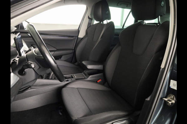 Škoda Octavia Combi 1.0 TSI Business Edition 110pk | Airco automatisch |Apple Carplay/Android Auto | Cruise control | LED koplampen | Lichtmetalen velgen 16" | Navigatiesysteem full ma