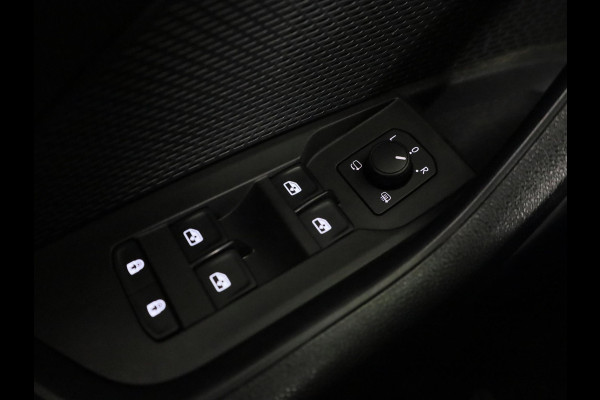 Škoda Octavia Combi 1.0 TSI Business Edition 110pk | Airco automatisch |Apple Carplay/Android Auto | Cruise control | LED koplampen | Lichtmetalen velgen 16" | Navigatiesysteem full ma