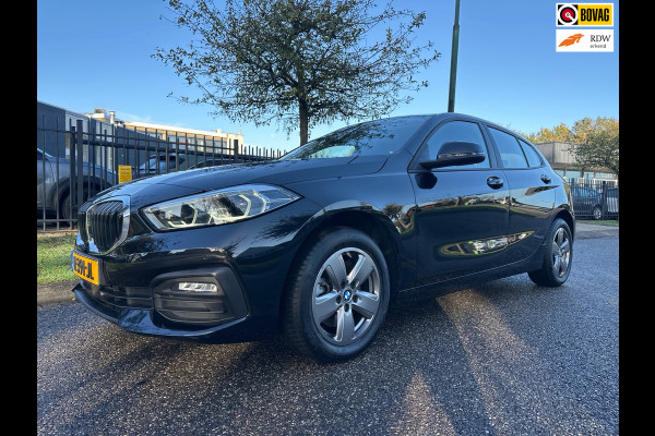 BMW 1-serie 118i Business Edit Automaat Clima Navi 33.094 KM NL-Auto