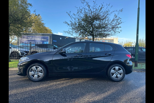 BMW 1-serie 118i Business Edit Automaat Clima Navi 33.094 KM NL-Auto