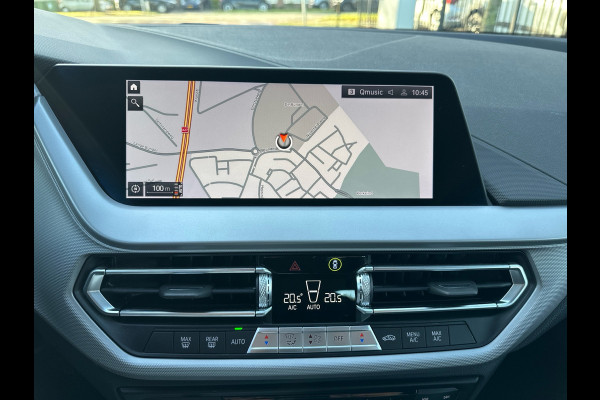 BMW 1-serie 118i Business Edit Automaat Clima Navi 33.094 KM NL-Auto