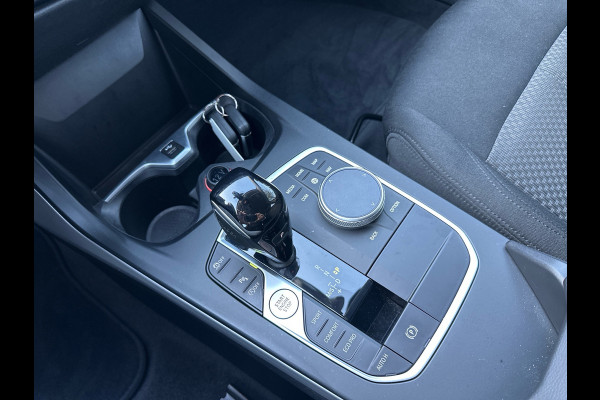 BMW 1-serie 118i Business Edit Automaat Clima Navi 33.094 KM NL-Auto