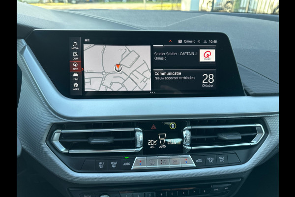 BMW 1-serie 118i Business Edit Automaat Clima Navi 33.094 KM NL-Auto