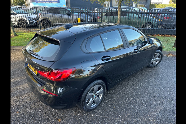 BMW 1-serie 118i Business Edit Automaat Clima Navi 33.094 KM NL-Auto