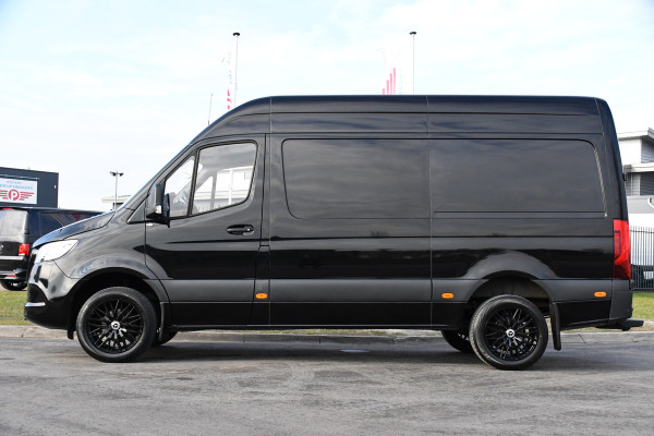 Mercedes-Benz Sprinter 317 1.9 CDI L2H2 Black Edition RWD Cruise, Camera,10.5'' Multimedia, Carplay, LED, Standkachel, Multimedia, 170pk, Automaat, UNIEK!
