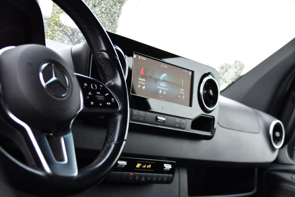 Mercedes-Benz Sprinter 317 1.9 CDI L2H2 Black Edition RWD Cruise, Camera,10.5'' Multimedia, Carplay, LED, Standkachel, Multimedia, 170pk, Automaat, UNIEK!