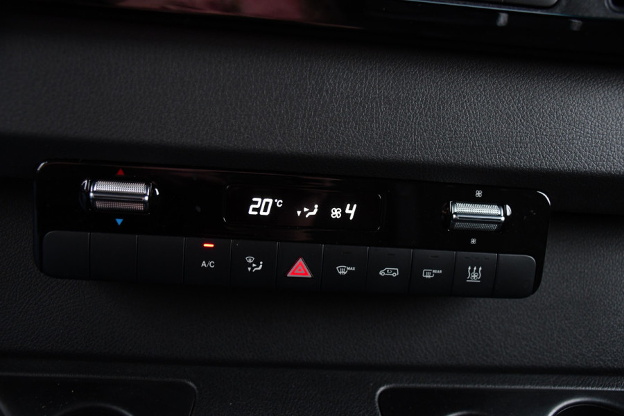 Mercedes-Benz Sprinter 317 1.9 CDI L2H2 Black Edition RWD Cruise, Camera,10.5'' Multimedia, Carplay, LED, Standkachel, Multimedia, 170pk, Automaat, UNIEK!