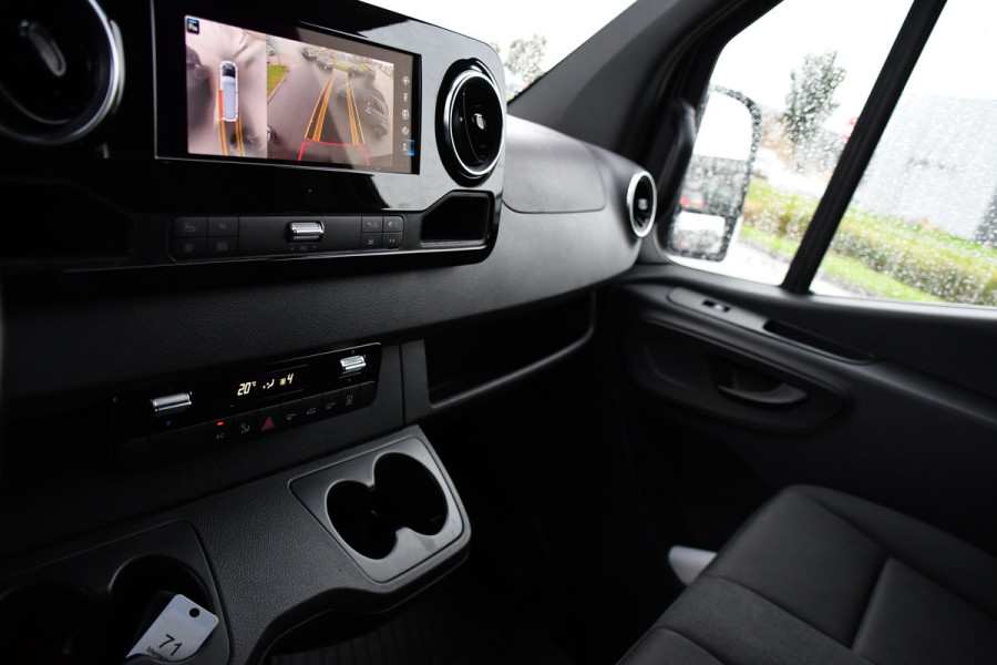 Mercedes-Benz Sprinter 317 1.9 CDI L2H2 Black Edition RWD Cruise, Camera,10.5'' Multimedia, Carplay, LED, Standkachel, Multimedia, 170pk, Automaat, UNIEK!