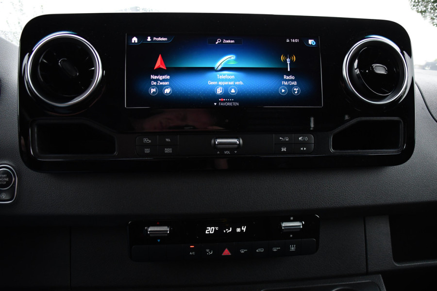 Mercedes-Benz Sprinter 317 1.9 CDI L2H2 Black Edition RWD Cruise, Camera,10.5'' Multimedia, Carplay, LED, Standkachel, Multimedia, 170pk, Automaat, UNIEK!