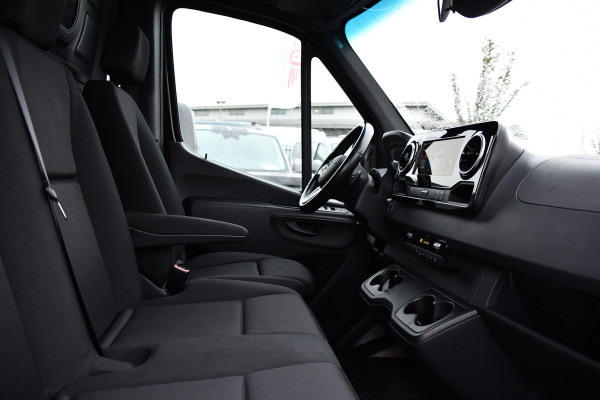 Mercedes-Benz Sprinter 317 1.9 CDI L2H2 Black Edition RWD Cruise, Camera,10.5'' Multimedia, Carplay, LED, Standkachel, Multimedia, 170pk, Automaat, UNIEK!