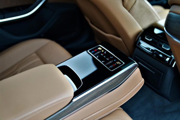Audi A8 55 TFSI Quattro Pro Line Plus | Panorama | Luxe Leder | Adaptieve cruise | Bang & Olufsen | Lane Assist | Stoelverkoeling