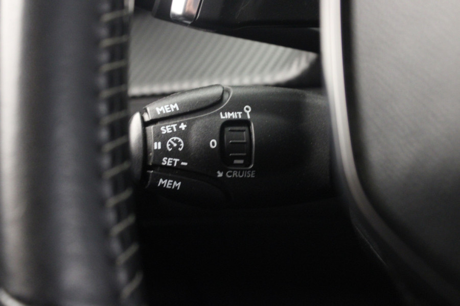 Peugeot 2008 1.2 PureTech Active |Camera|Navi|