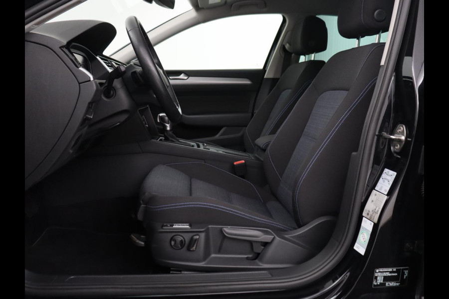 Volkswagen Passat Variant 1.4 TSI PHEV GTE Business | SOH 93,1% | Adaptive cruise | Stoelverwarming | Navigatie | Camera | Park assist | Carplay | 3 zone klimaat | Elektrische kofferbak