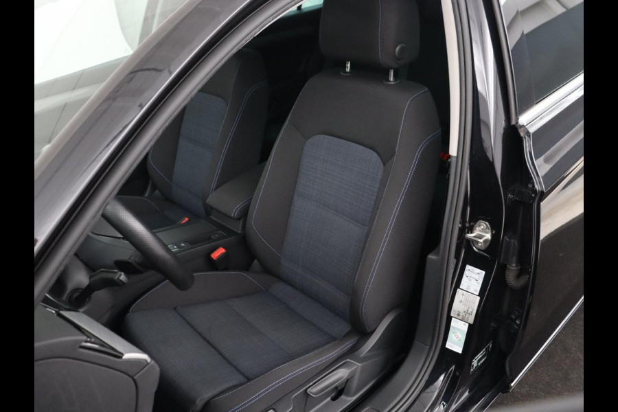 Volkswagen Passat Variant 1.4 TSI PHEV GTE Business | SOH 93,1% | Adaptive cruise | Stoelverwarming | Navigatie | Camera | Park assist | Carplay | 3 zone klimaat | Elektrische kofferbak