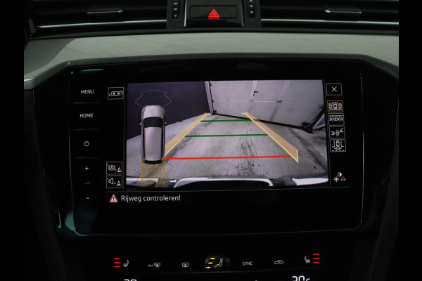 Volkswagen Passat Variant 1.4 TSI PHEV GTE Business | SOH 93,1% | Adaptive cruise | Stoelverwarming | Navigatie | Camera | Park assist | Carplay | 3 zone klimaat | Elektrische kofferbak