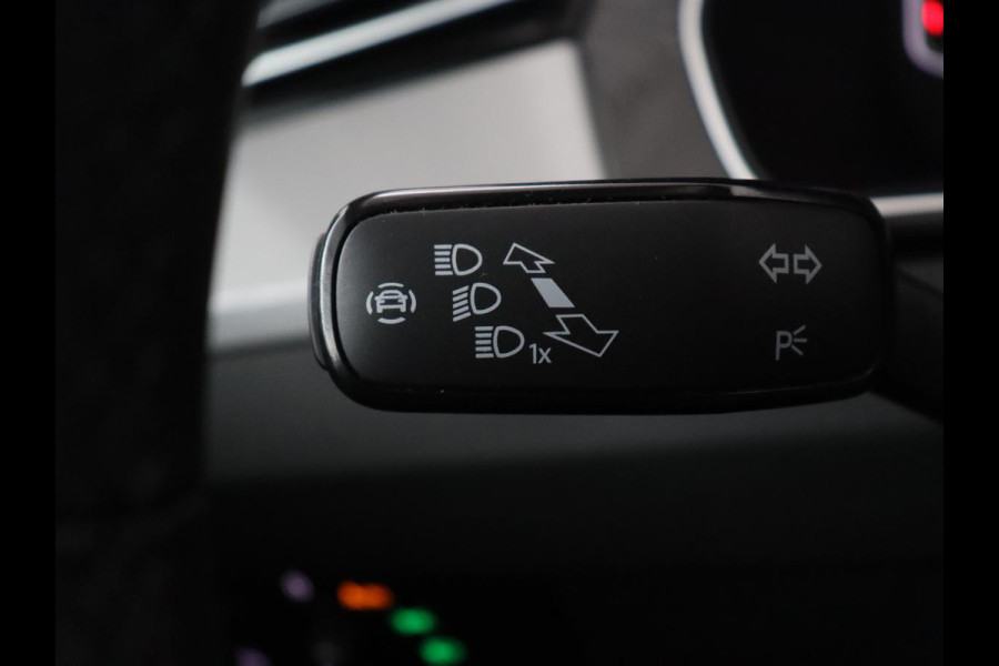 Volkswagen Passat Variant 1.4 TSI PHEV GTE Business | SOH 93,1% | Adaptive cruise | Stoelverwarming | Navigatie | Camera | Park assist | Carplay | 3 zone klimaat | Elektrische kofferbak