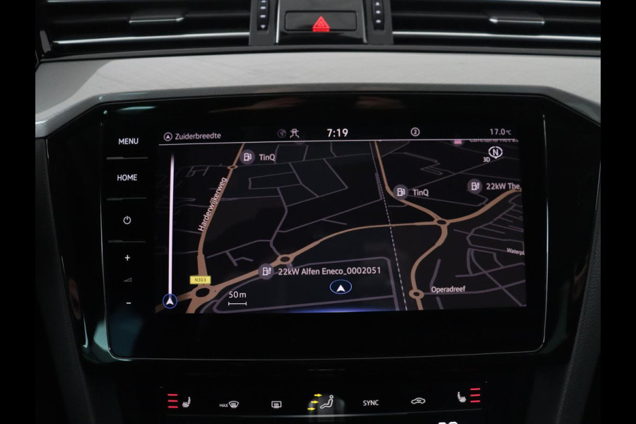 Volkswagen Passat Variant 1.4 TSI PHEV GTE Business | SOH 93,1% | Adaptive cruise | Stoelverwarming | Navigatie | Camera | Park assist | Carplay | 3 zone klimaat | Elektrische kofferbak
