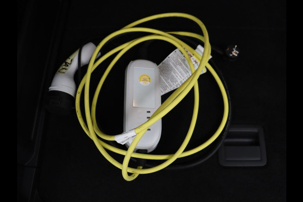 Volkswagen Passat Variant 1.4 TSI PHEV GTE Business | SOH 93,1% | Adaptive cruise | Stoelverwarming | Navigatie | Camera | Park assist | Carplay | 3 zone klimaat | Elektrische kofferbak