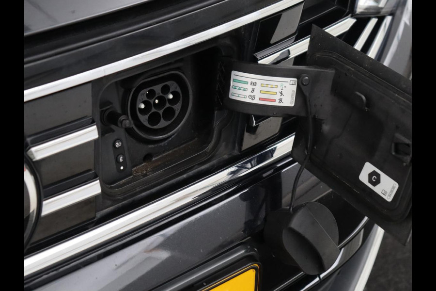 Volkswagen Passat Variant 1.4 TSI PHEV GTE Business | SOH 93,1% | Adaptive cruise | Stoelverwarming | Navigatie | Camera | Park assist | Carplay | 3 zone klimaat | Elektrische kofferbak