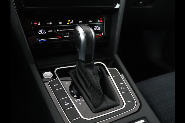 Volkswagen Passat Variant 1.4 TSI PHEV GTE Business | SOH 93,1% | Adaptive cruise | Stoelverwarming | Navigatie | Camera | Park assist | Carplay | 3 zone klimaat | Elektrische kofferbak