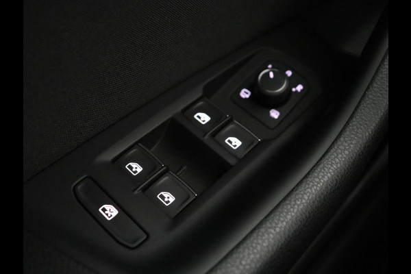 Volkswagen Passat Variant 1.4 TSI PHEV GTE Business | SOH 93,1% | Adaptive cruise | Stoelverwarming | Navigatie | Camera | Park assist | Carplay | 3 zone klimaat | Elektrische kofferbak