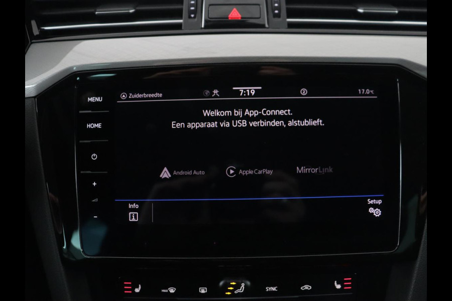 Volkswagen Passat Variant 1.4 TSI PHEV GTE Business | SOH 93,1% | Adaptive cruise | Stoelverwarming | Navigatie | Camera | Park assist | Carplay | 3 zone klimaat | Elektrische kofferbak