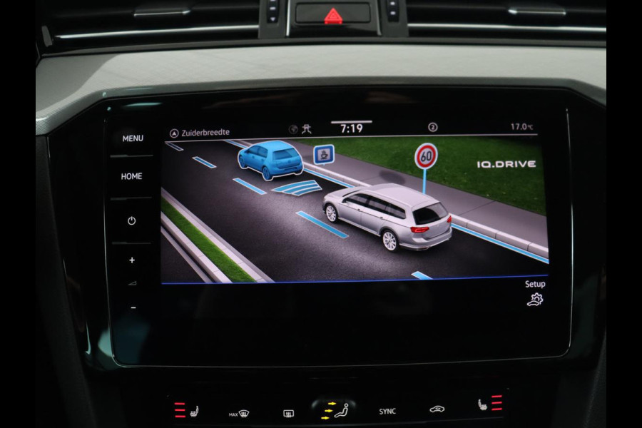 Volkswagen Passat Variant 1.4 TSI PHEV GTE Business | SOH 93,1% | Adaptive cruise | Stoelverwarming | Navigatie | Camera | Park assist | Carplay | 3 zone klimaat | Elektrische kofferbak
