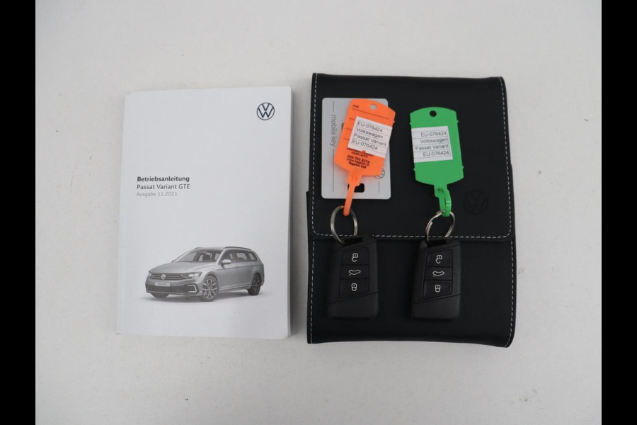 Volkswagen Passat Variant 1.4 TSI PHEV GTE Business | SOH 93,1% | Adaptive cruise | Stoelverwarming | Navigatie | Camera | Park assist | Carplay | 3 zone klimaat | Elektrische kofferbak