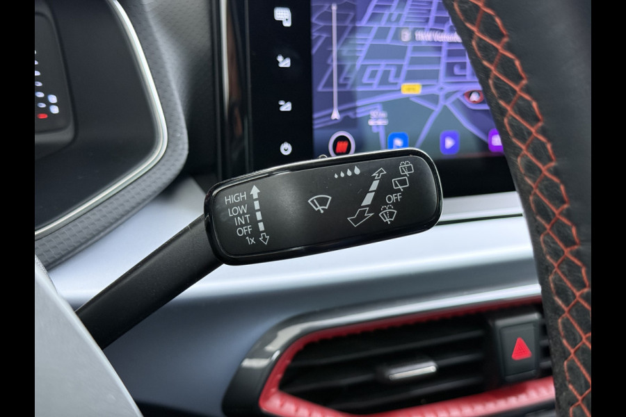 Seat Ibiza 5Drs FR Sport Adap.Cruise Camera Leer/Alcantara Sportstoelen+Verwarmd Lmv 18" Pdc Led Virtual Cockpit Ecc Navi Apple Carplay/And ESP Spoorassist Privacy-glass Sport onderstel  Lmv Isofix DAB Licht-/regensensor Origineel Nederlandse Auto