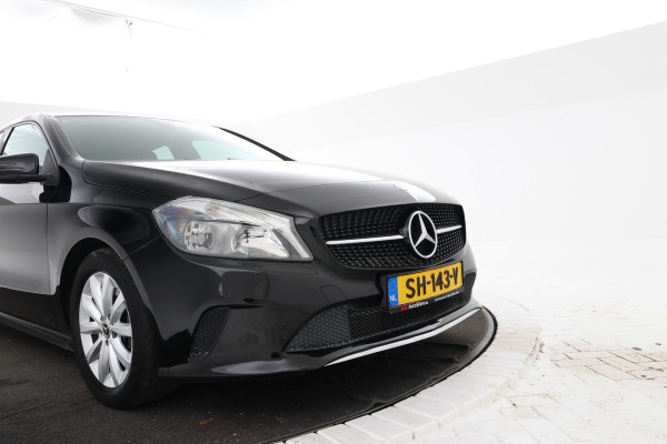 Mercedes-Benz A-Klasse 180 Business Solution Navigatie, Airco,