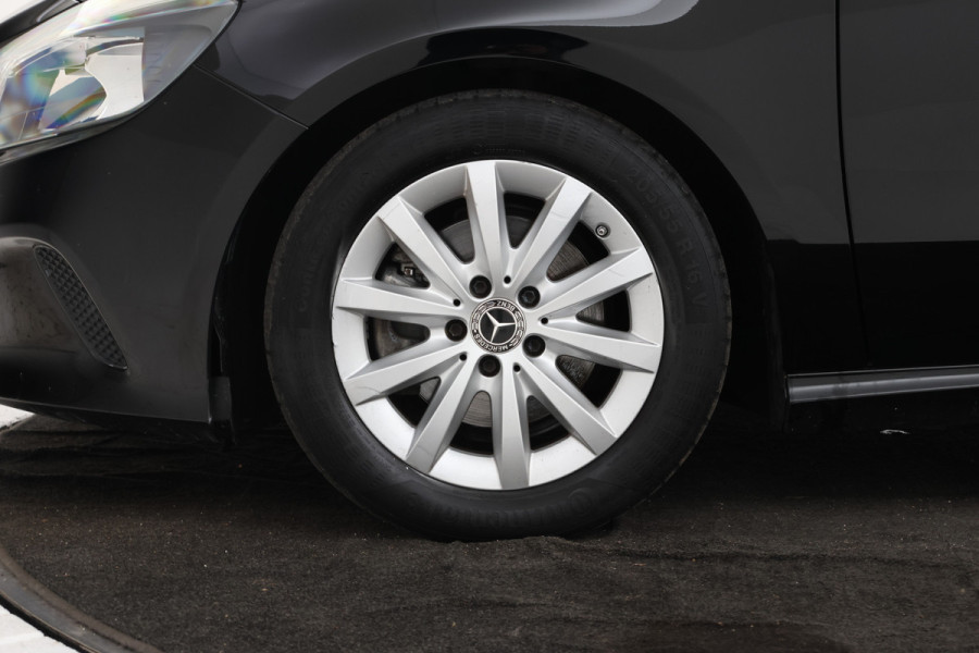 Mercedes-Benz A-Klasse 180 Business Solution Navigatie, Airco,