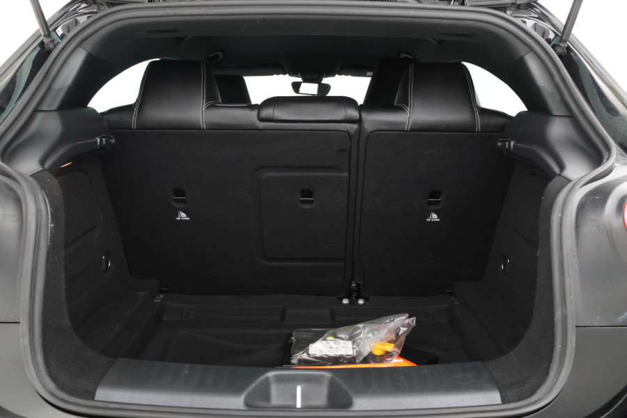 Mercedes-Benz A-Klasse 180 Business Solution Navigatie, Airco,
