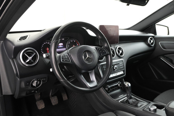 Mercedes-Benz A-Klasse 180 Business Solution Navigatie, Airco,