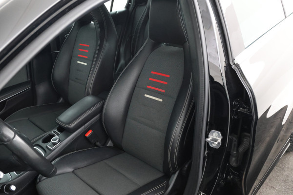 Mercedes-Benz A-Klasse 180 Business Solution Navigatie, Airco,