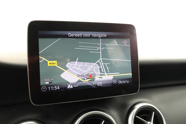 Mercedes-Benz A-Klasse 180 Business Solution Navigatie, Airco,