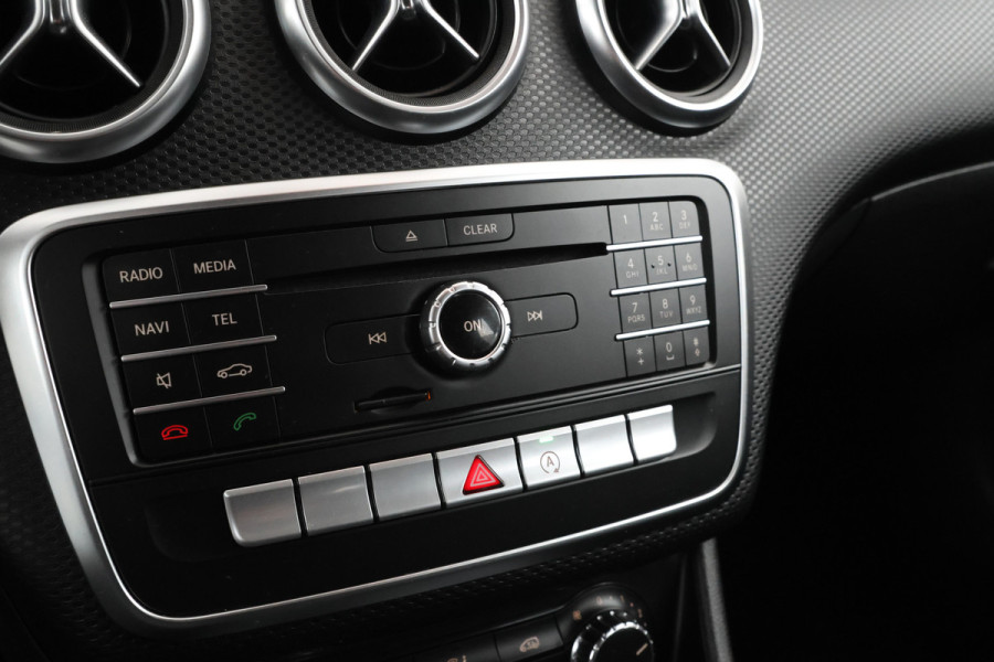 Mercedes-Benz A-Klasse 180 Business Solution Navigatie, Airco,