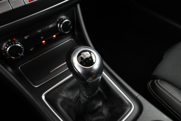 Mercedes-Benz A-Klasse 180 Business Solution Navigatie, Airco,