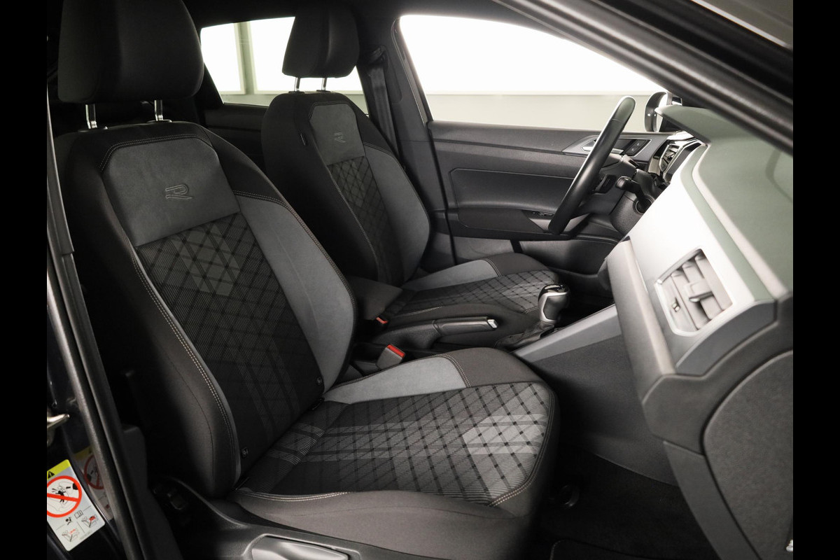 Volkswagen Taigo 1.0 TSI R-Line 115PK DSG | Navigatie via app | Matrix koplampen | Keyless entry | Stoelverwarming |