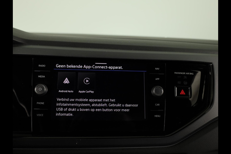 Volkswagen Taigo 1.0 TSI R-Line 115PK DSG | Navigatie via app | Matrix koplampen | Keyless entry | Stoelverwarming |