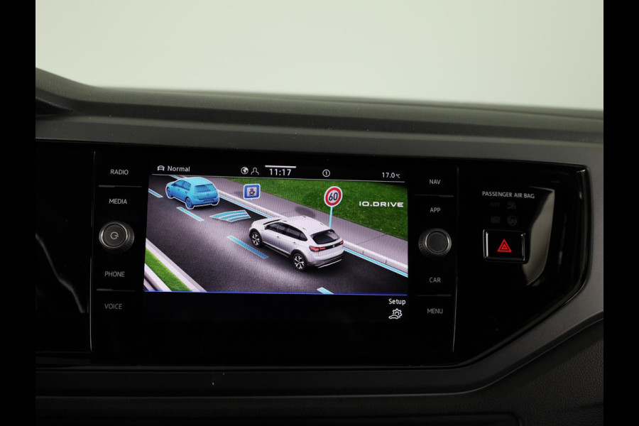 Volkswagen Taigo 1.0 TSI R-Line 115PK DSG | Navigatie via app | Matrix koplampen | Keyless entry | Stoelverwarming |