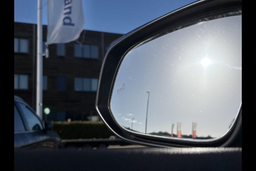 Toyota RAV4 2.5 Hybrid First Edition | 218pk | BLIS | 360° Camera | Elek. Kofferklep | Adaptive Cruise |