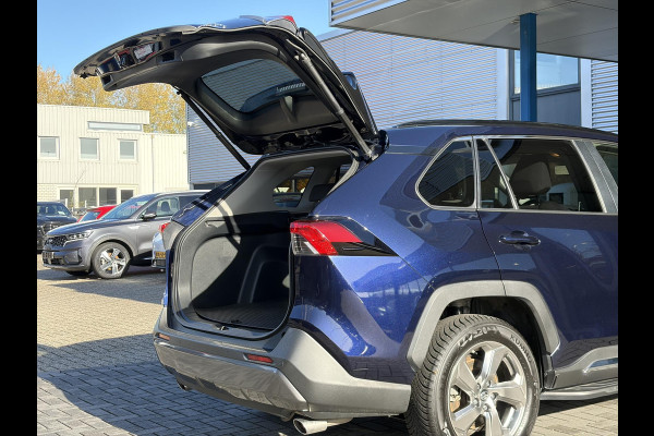 Toyota RAV4 2.5 Hybrid First Edition | 218pk | BLIS | 360° Camera | Elek. Kofferklep | Adaptive Cruise |