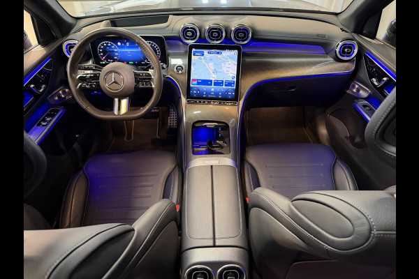 Mercedes-Benz GLC 300e 4MATIC AMG Line 20"/Trekhaak/Panoramadak/Burmester/Adaptieve cruise/Leder + memory/Stuur + stoelverwarming/360 camera/Head-up/Dodehoek/Sfeerverlichting