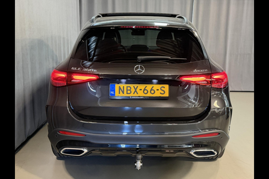 Mercedes-Benz GLC 300e 4MATIC AMG Line 20"/Trekhaak/Panoramadak/Burmester/Adaptieve cruise/Leder + memory/Stuur + stoelverwarming/360 camera/Head-up/Dodehoek/Sfeerverlichting