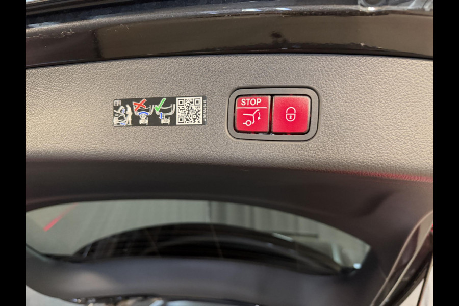 Mercedes-Benz GLC 300e 4MATIC AMG Line 20"/Trekhaak/Panoramadak/Burmester/Adaptieve cruise/Leder + memory/Stuur + stoelverwarming/360 camera/Head-up/Dodehoek/Sfeerverlichting