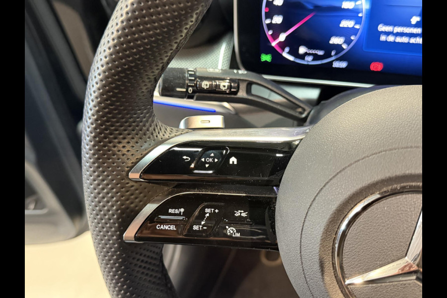 Mercedes-Benz GLC 300e 4MATIC AMG Line 20"/Trekhaak/Panoramadak/Burmester/Adaptieve cruise/Leder + memory/Stuur + stoelverwarming/360 camera/Head-up/Dodehoek/Sfeerverlichting