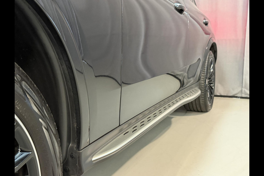 Mercedes-Benz GLC 300e 4MATIC AMG Line 20"/Trekhaak/Panoramadak/Burmester/Adaptieve cruise/Leder + memory/Stuur + stoelverwarming/360 camera/Head-up/Dodehoek/Sfeerverlichting