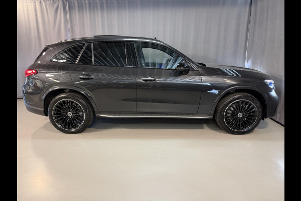 Mercedes-Benz GLC 300e 4MATIC AMG Line 20"/Trekhaak/Panoramadak/Burmester/Adaptieve cruise/Leder + memory/Stuur + stoelverwarming/360 camera/Head-up/Dodehoek/Sfeerverlichting