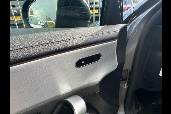 Mercedes-Benz A-Klasse 250 e Premium Plus Verwacht ! | 218 PK | Trekhaak | Widescreen | Night pakket | Stoelverwarming | Interieurverlichting |